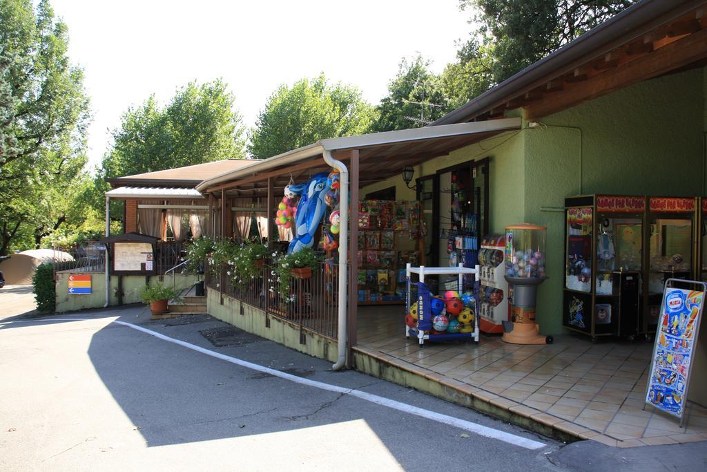 Camping Piantelle Moniga del Garda Exteriér fotografie